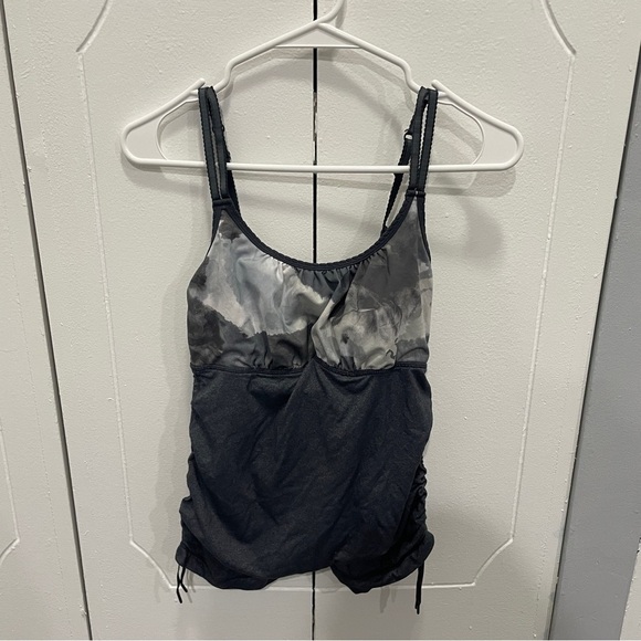 Lululemon Silver Hot 'N Sweaty Tank - Picture 7 of 14